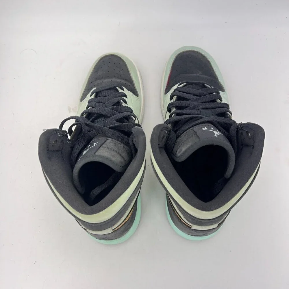 Nike Air Jordan 1 Retro High Mint Foam Green 332148-300 Sz 5.5Y / 7 Women’s